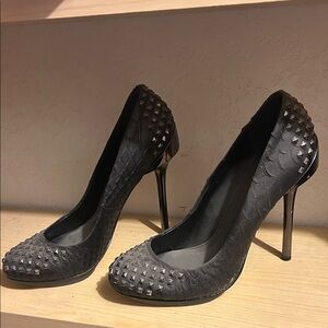 👠 BOGO free any closet of equal/less value BCBG MaxAzria Studded Stiletto Piatra